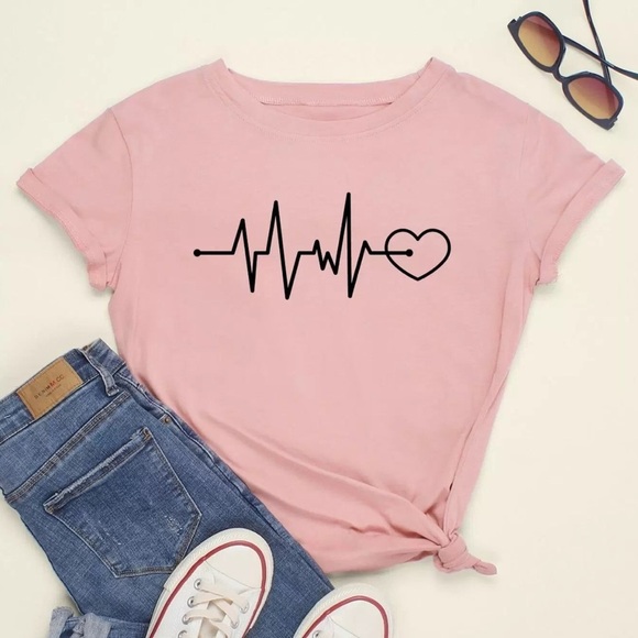 NEW! 100% Cotton Blush Pink Printed Heart EKG Short Sleeve T-Shirt - Picture 1 of 7